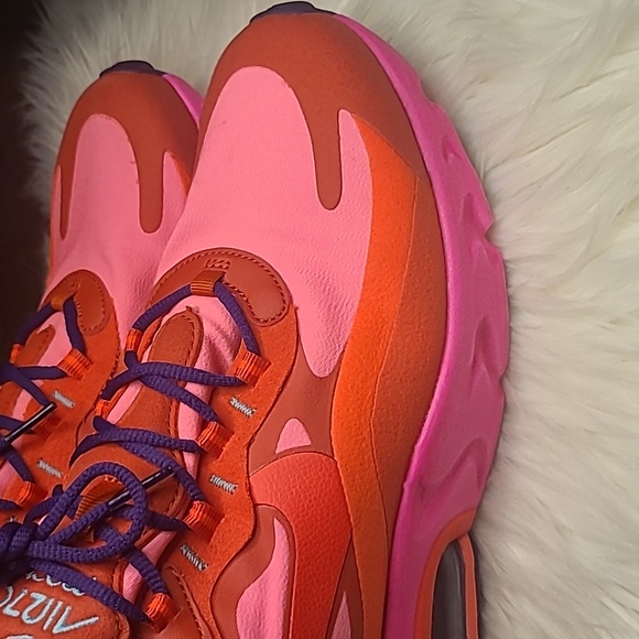 Nike Pink and Orange Sneakers Lightweight Performance - Picture 9 of 16